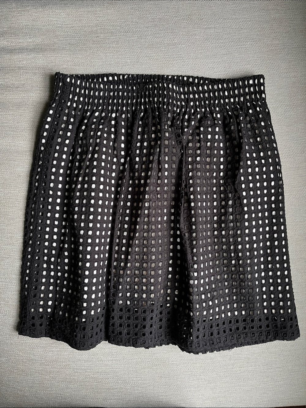 LOFT Black and White Elastic Waist Skirt
